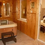 R1 Rolleder Apartman-haz 3*
