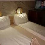 R1 Rolleder Apartman-haz