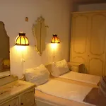 R1 Rolleder Apartman-haz Guest house 3*