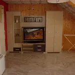 R1 Rolleder Apartman-haz