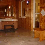 R1 Rolleder Apartman-haz Guest house