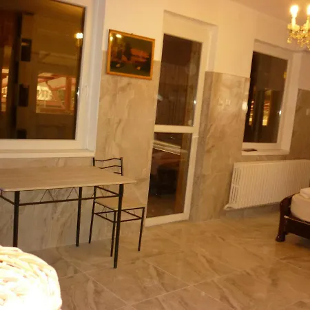 Penzion R1 Rolleder Apartman-haz *