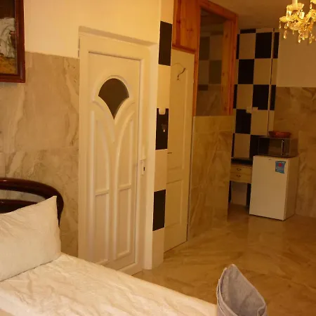 Penzion R1 Rolleder Apartman-haz *