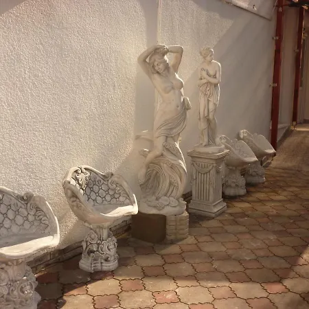 R1 Rolléder Apartman-ház 3*