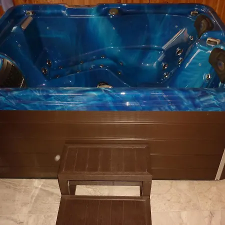R1 Rolleder Apartman-haz *