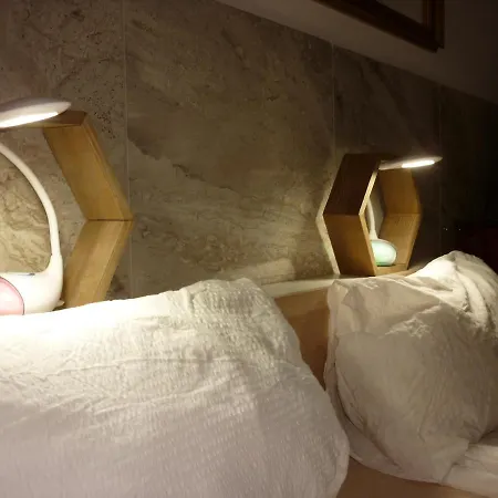R1 Rolleder Apartman-haz * Siklós