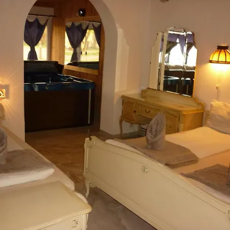 R1 Rolleder Apartman-haz Siklós