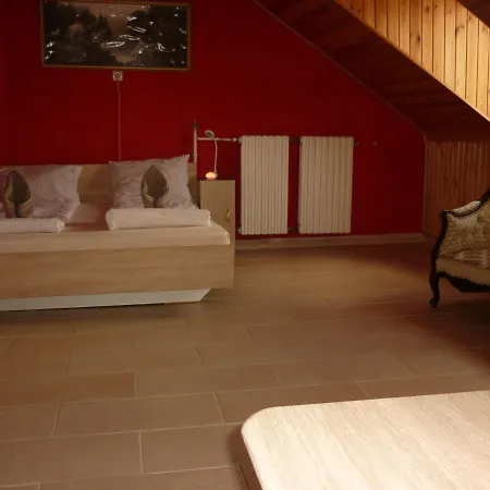 R1 Rolléder Apartman-ház
