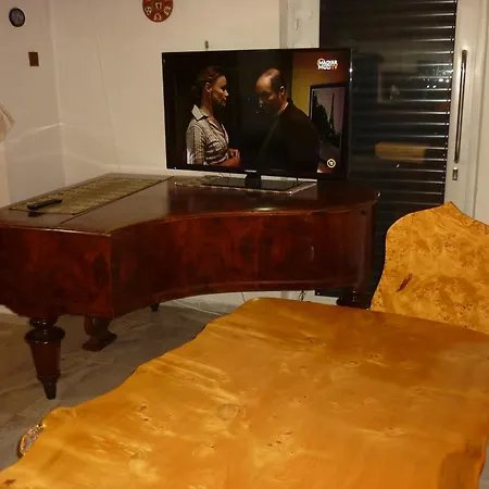 R1 Rolleder Apartman-haz Siklós