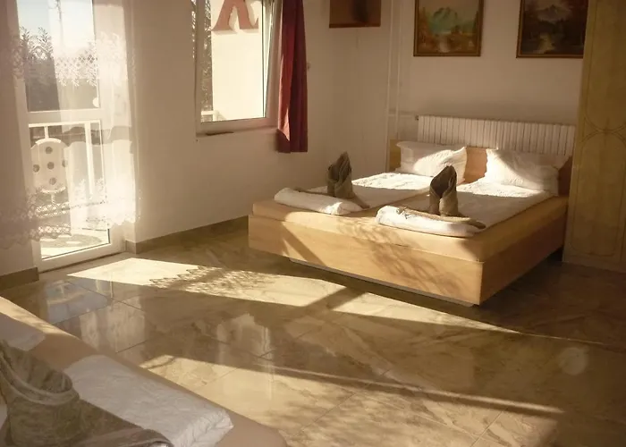 R1 Rolleder Apartman-haz Siklós