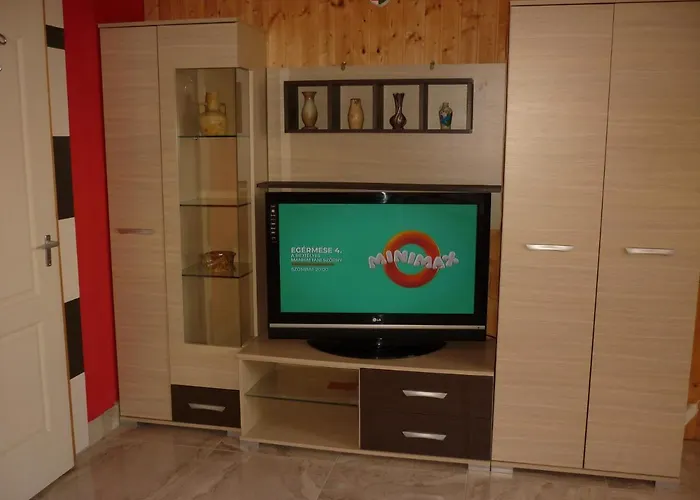 R1 Rolleder Apartman-haz Siklós
